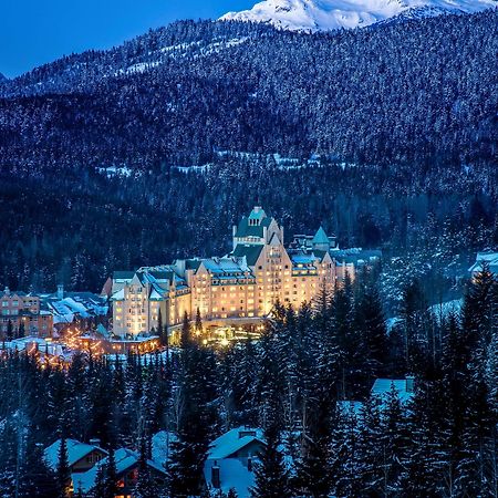 Fairmont Chateau Whistler Bagian luar foto