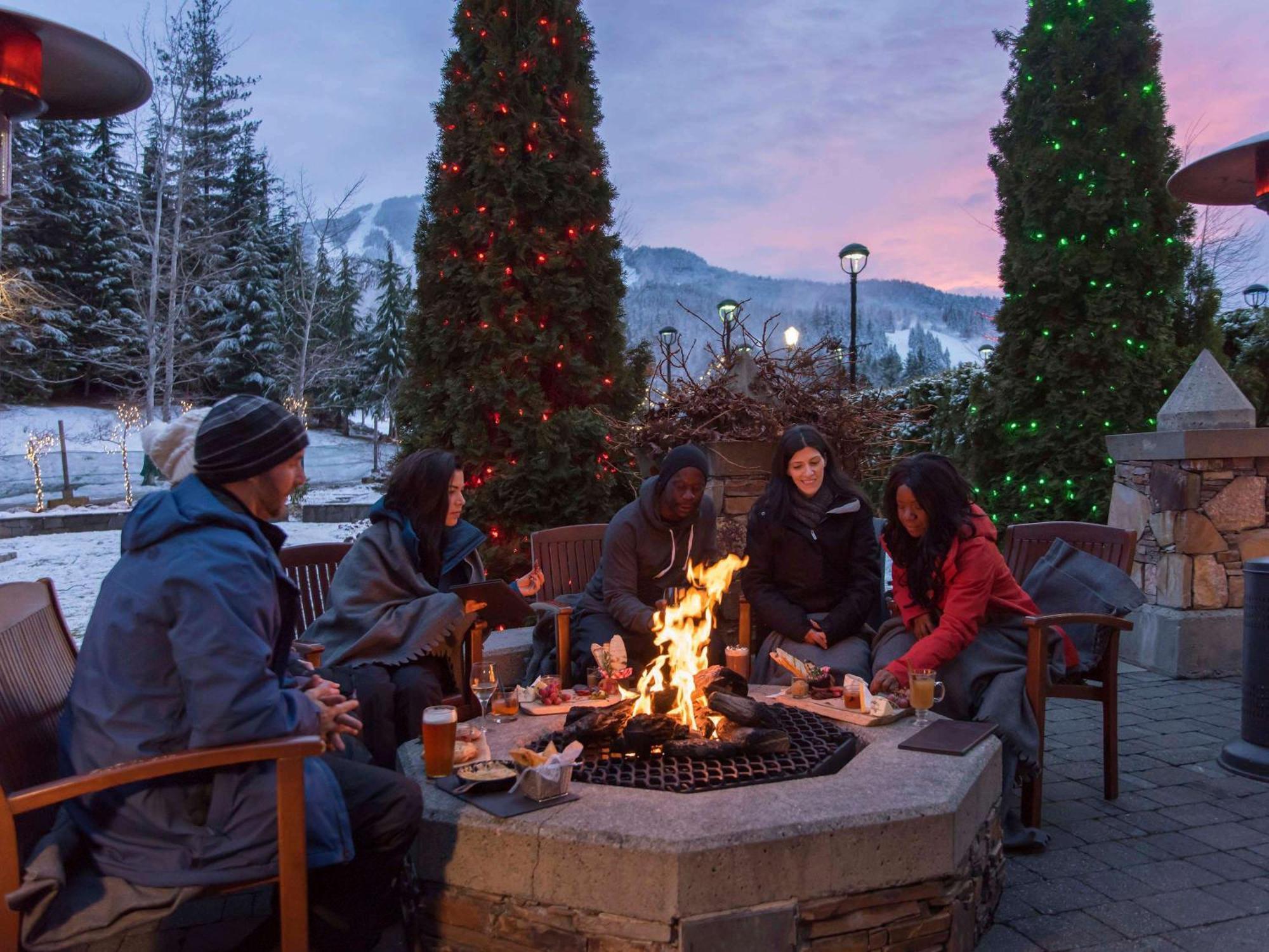 Fairmont Chateau Whistler Bagian luar foto