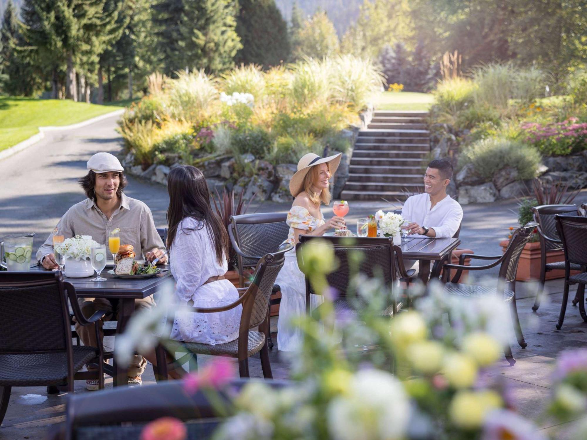 Fairmont Chateau Whistler Bagian luar foto