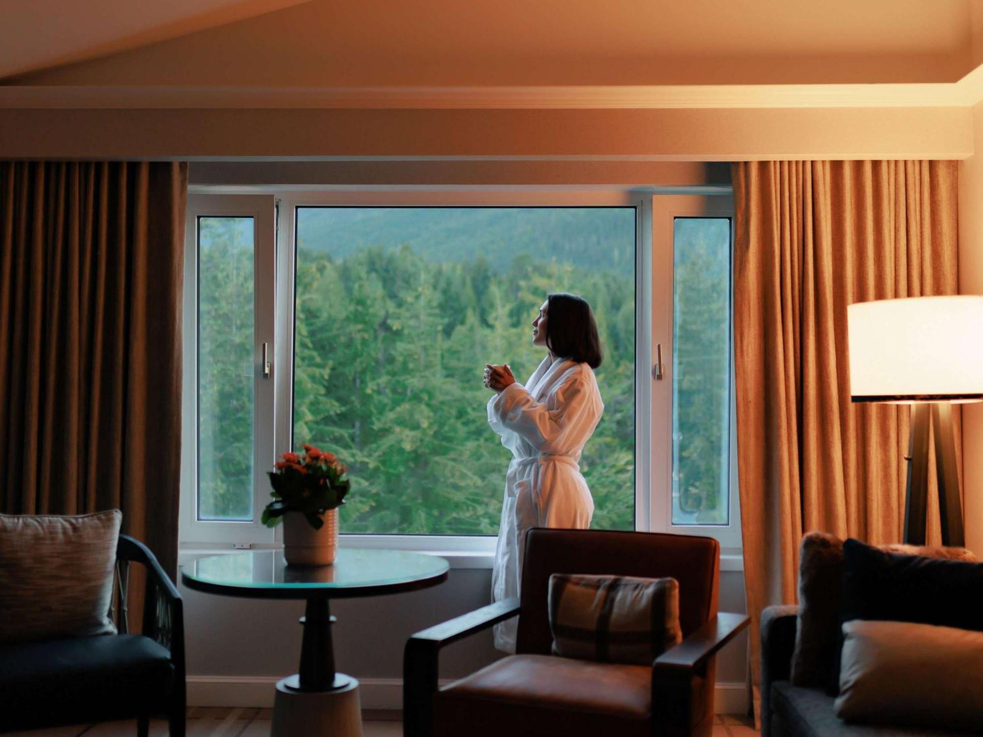 Fairmont Chateau Whistler Bagian luar foto