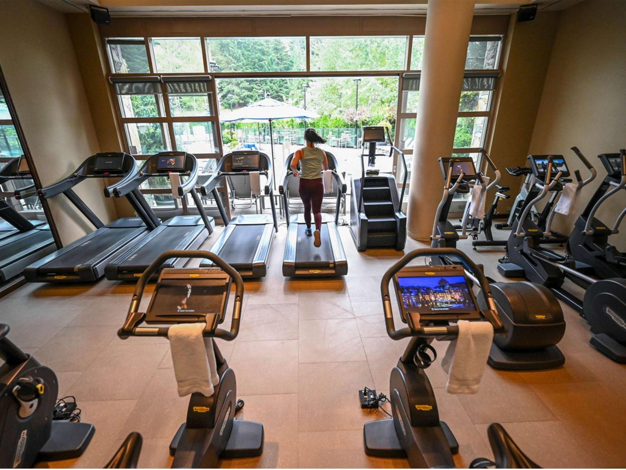 Fairmont Chateau Whistler Bagian luar foto