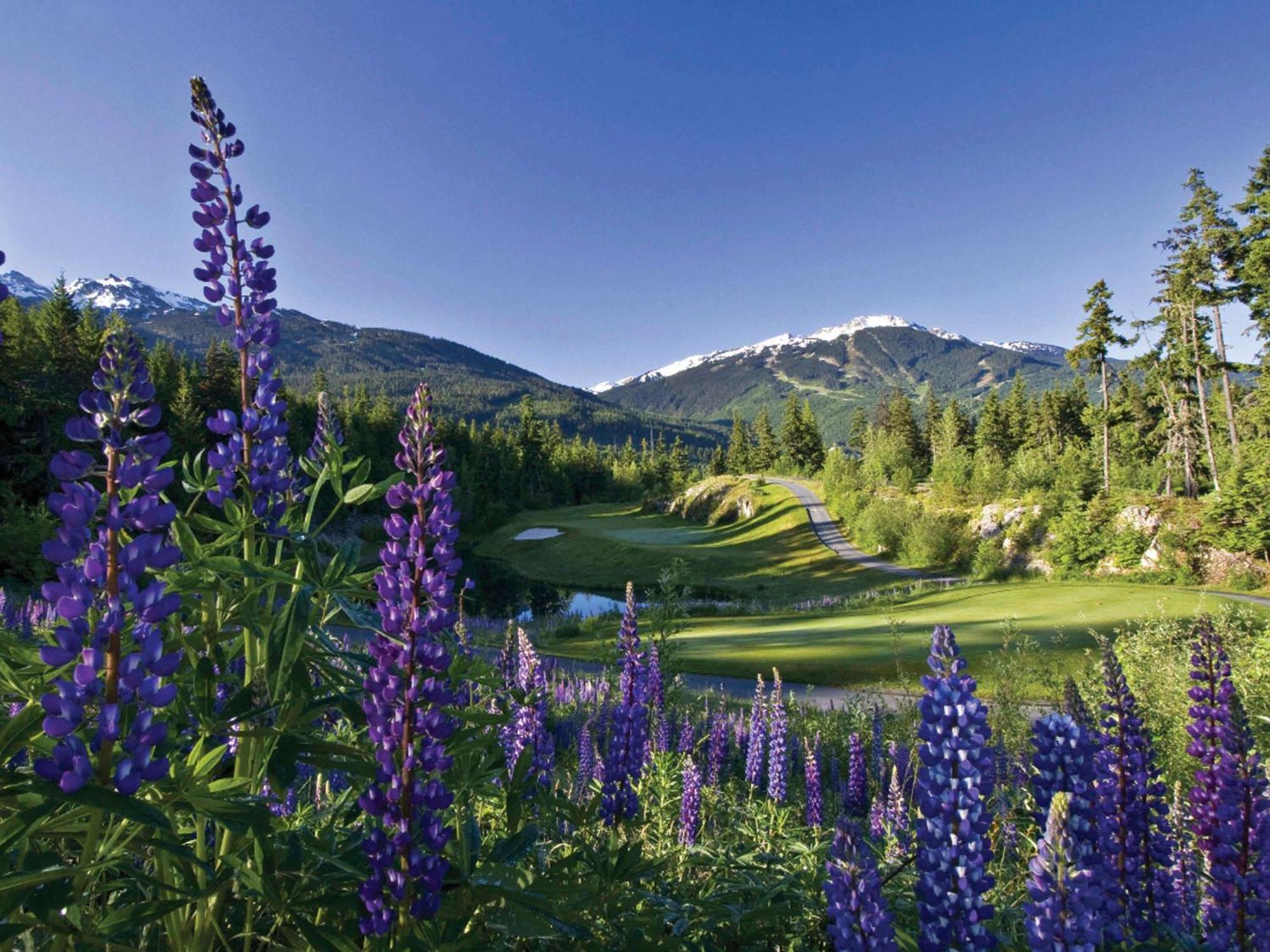 Fairmont Chateau Whistler Bagian luar foto