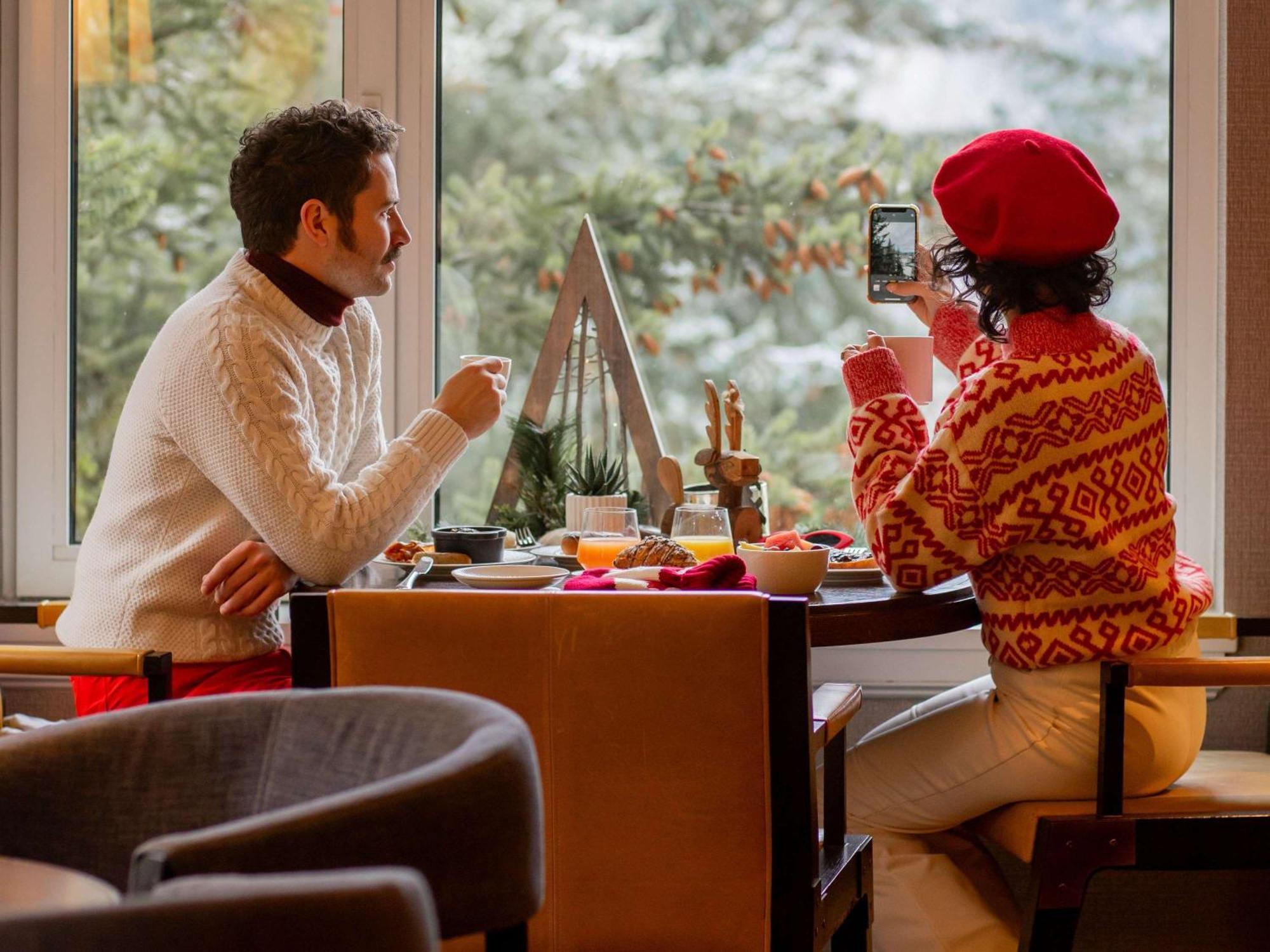Fairmont Chateau Whistler Bagian luar foto